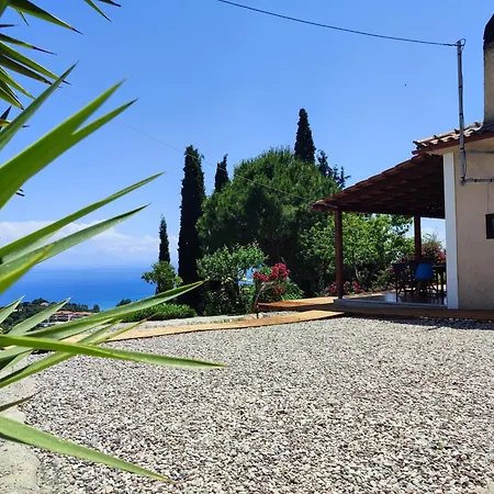 Scenic House Case de vacanță Xirokástellon